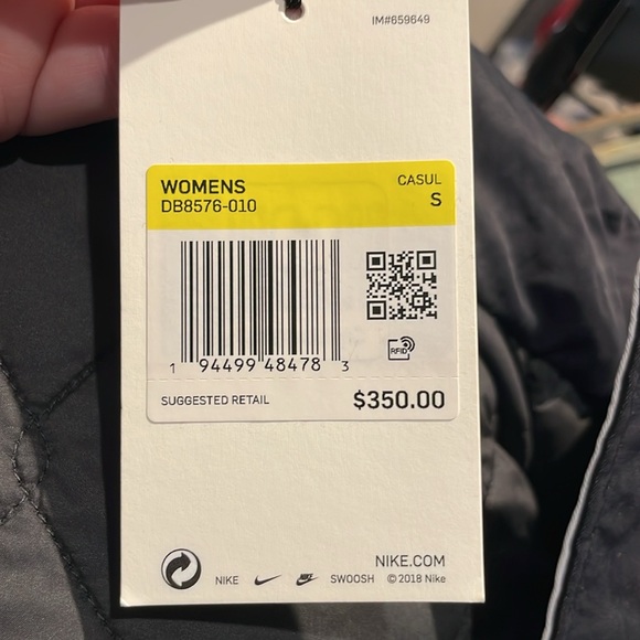 🚨🚨🚨NWT Nike NETS Oversized Women’s Zip Up Coat, size small - Picture 9 of 9